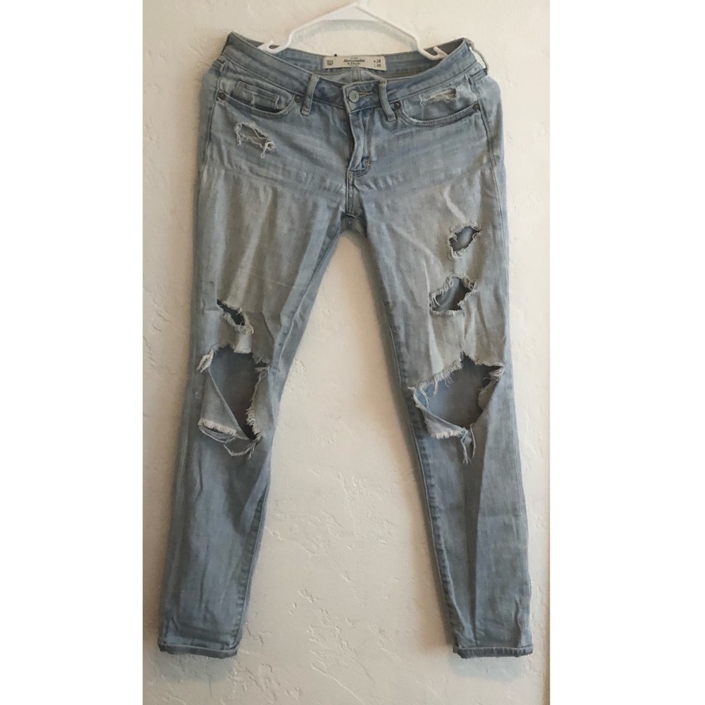 Abercrombie & Fitch Ripped Jeans